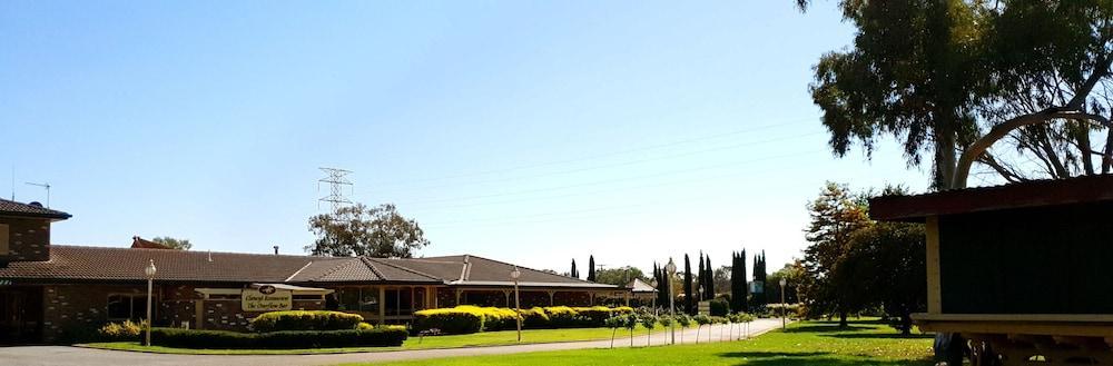 Quality Inn Carriage House Wagga Wagga Ngoại thất bức ảnh