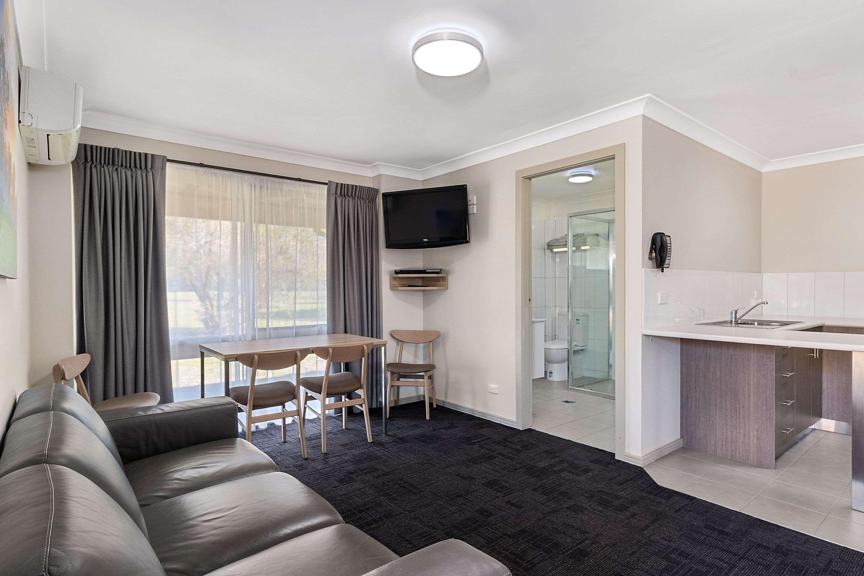 Quality Inn Carriage House Wagga Wagga Ngoại thất bức ảnh
